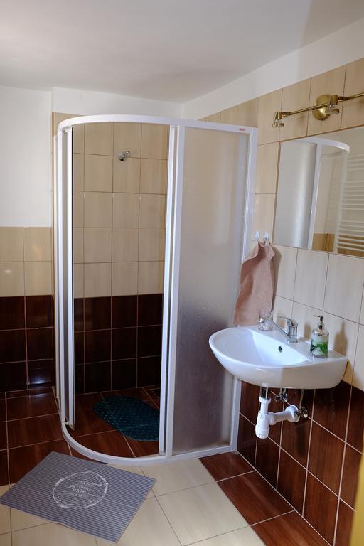 Maison d'hôtes Ubytovani U Maminky à Lednice Extérieur photo