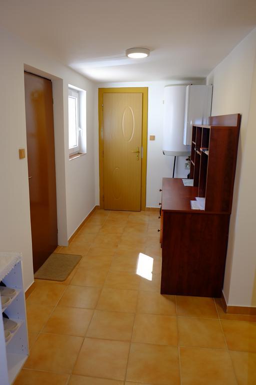 Maison d'hôtes Ubytovani U Maminky à Lednice Extérieur photo