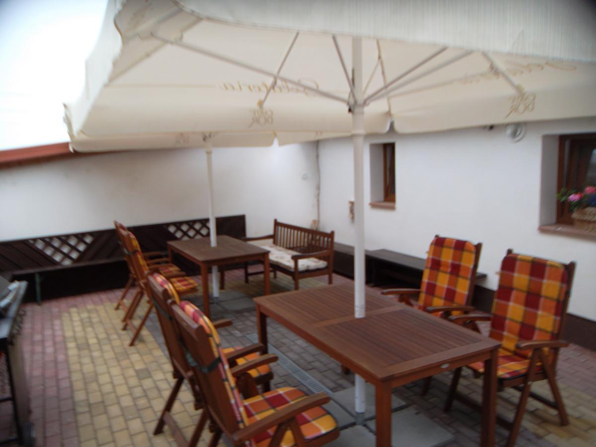 Maison d'hôtes Ubytovani U Maminky à Lednice Extérieur photo